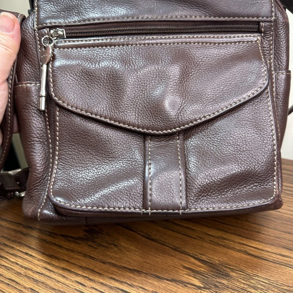 Fossil Shoulder Bag in Brown‎ Leather with Silver Hardware